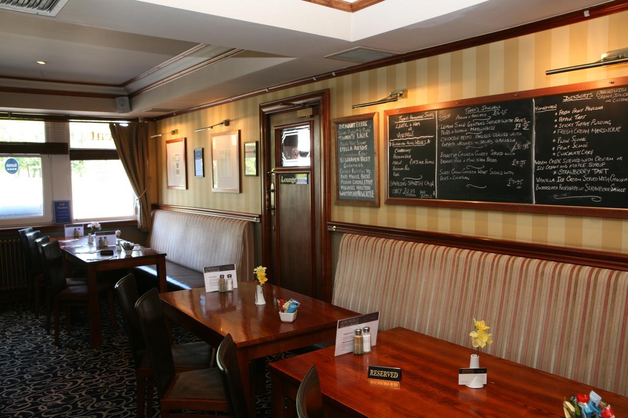 The Waterhouse Inn Балоч Екстериор снимка